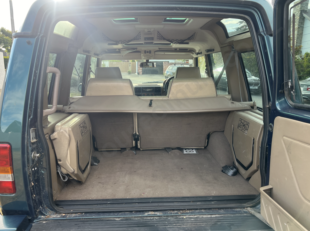 1999 Anniversary Edition Land Rover Discovery in Green Image 1++