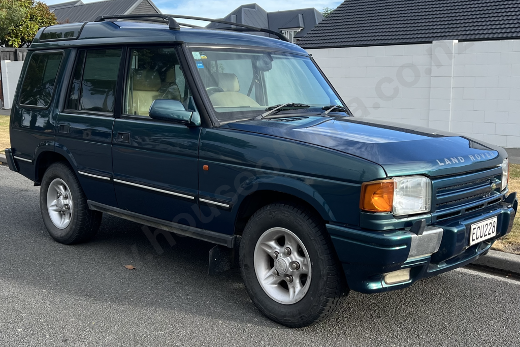 1999 Anniversary Edition Land Rover Discovery in Green Image 1++
