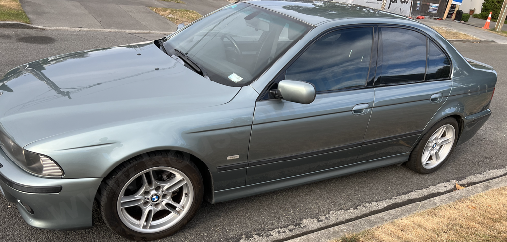 BMW 540i Motorsport in Grey / Green - Very Fast! Image 1++