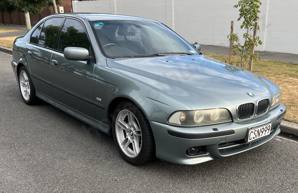 BMW 540i Motorsport in Grey / Green - Very Fast! Image 1++