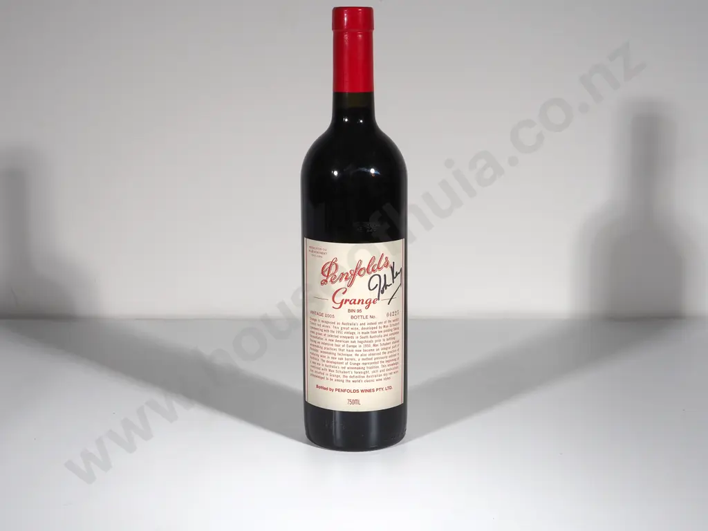 Penfolds Australia Grange Bin 95 2005: Signed by John Key Image 1++