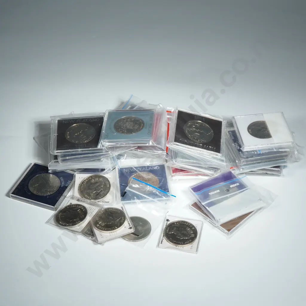 20 New Zealand UNC One Dollar Cons  Image 1++