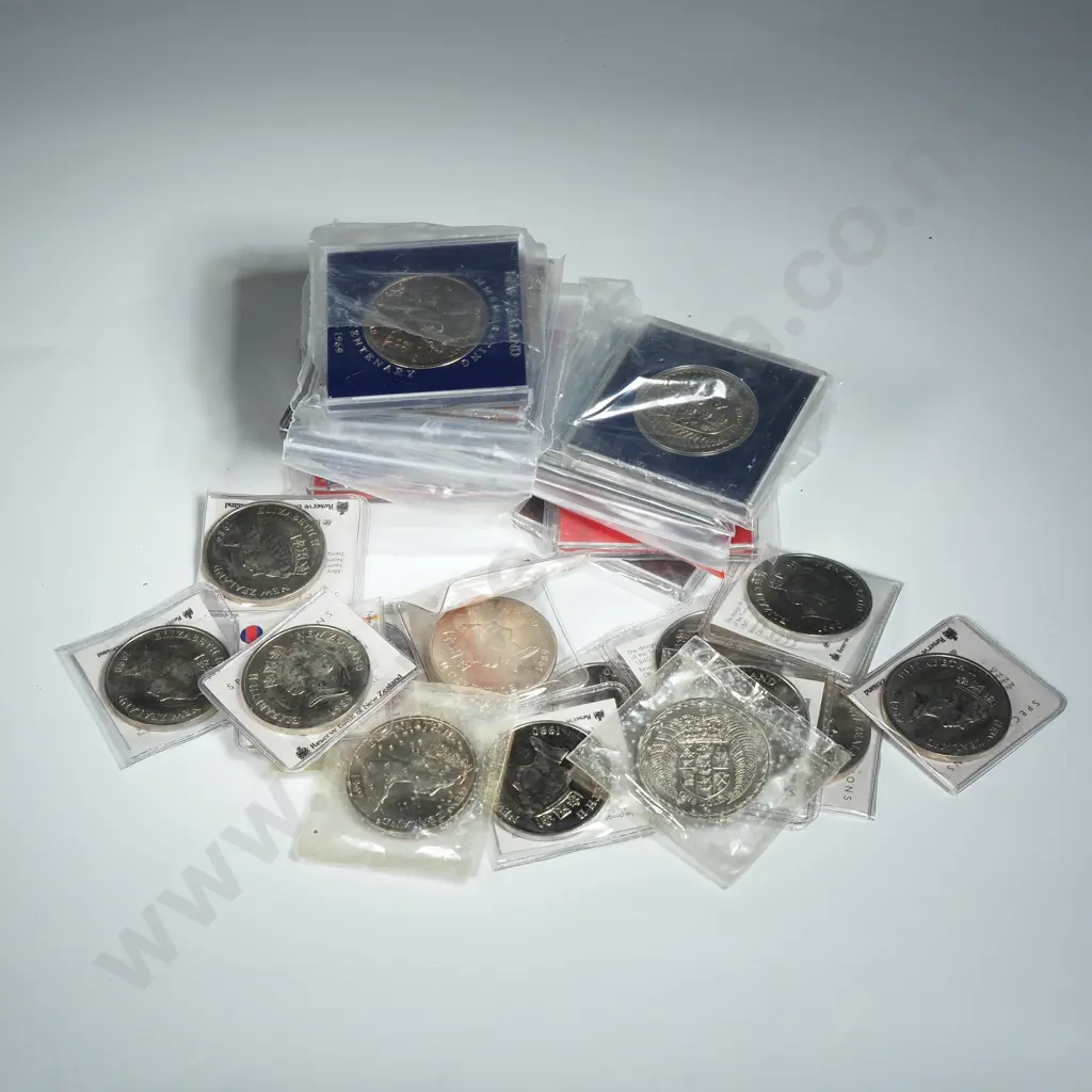 20 New Zealand UNC One Dollar Coins  Image 1++