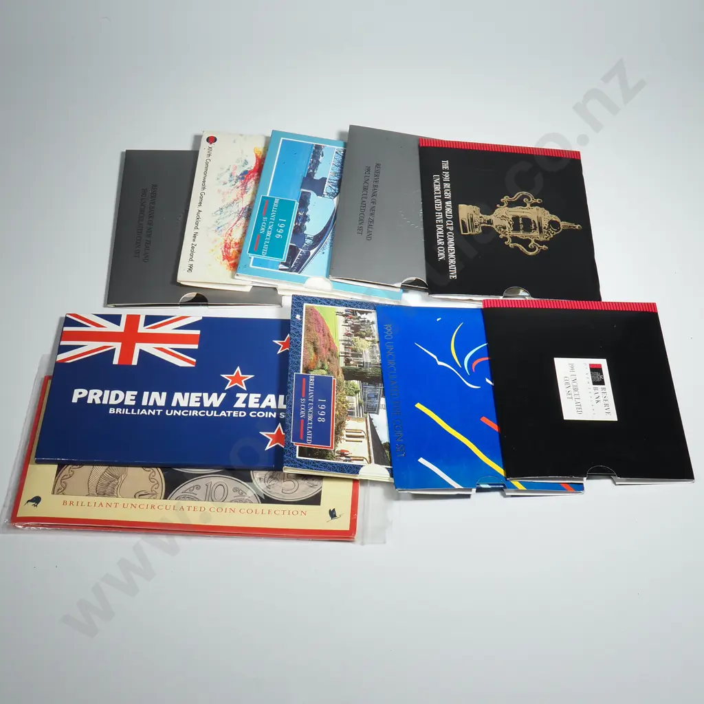 10 New Zealand UNC Coin Sets Image 1++