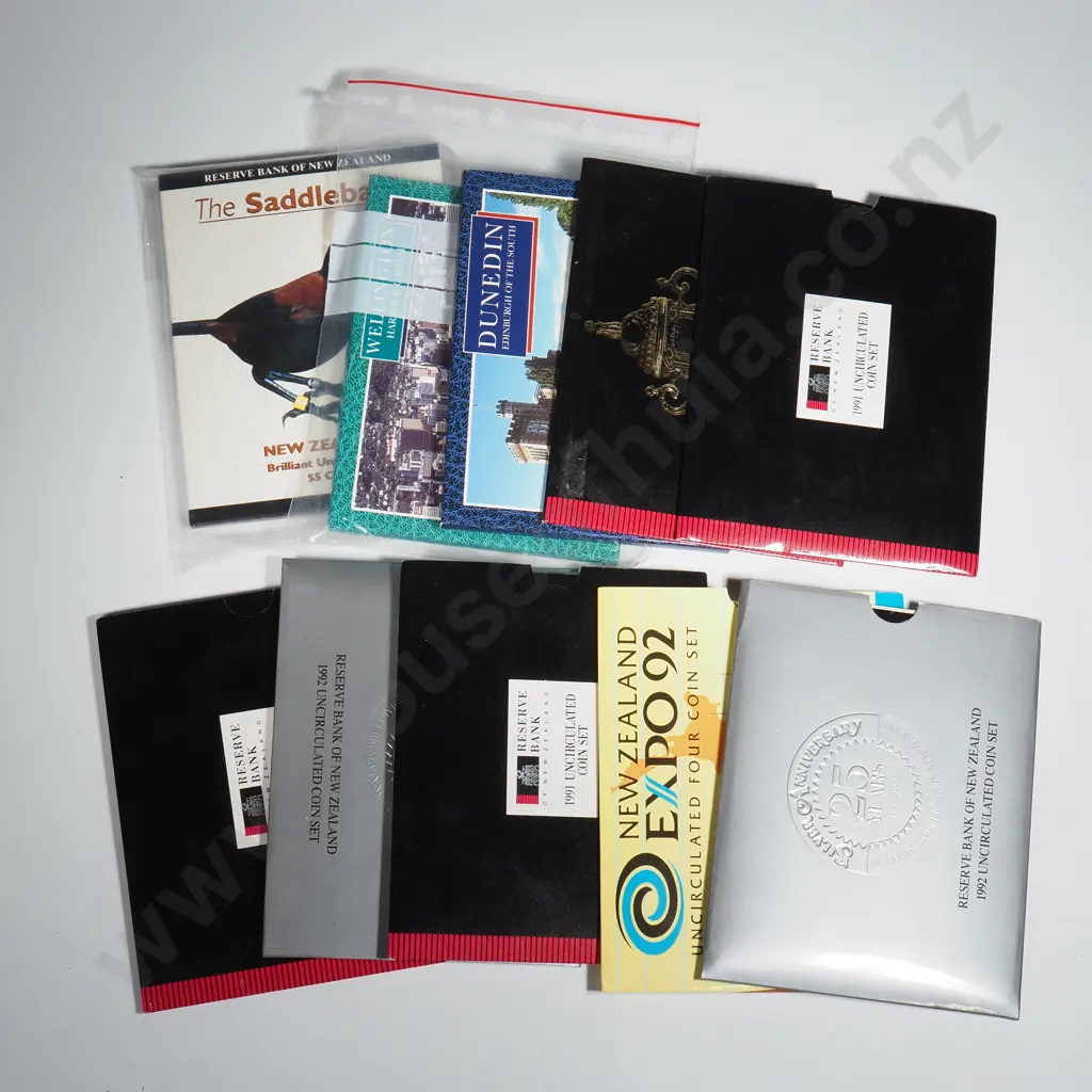 10 New Zealand UNC Coin Sets Image 1++
