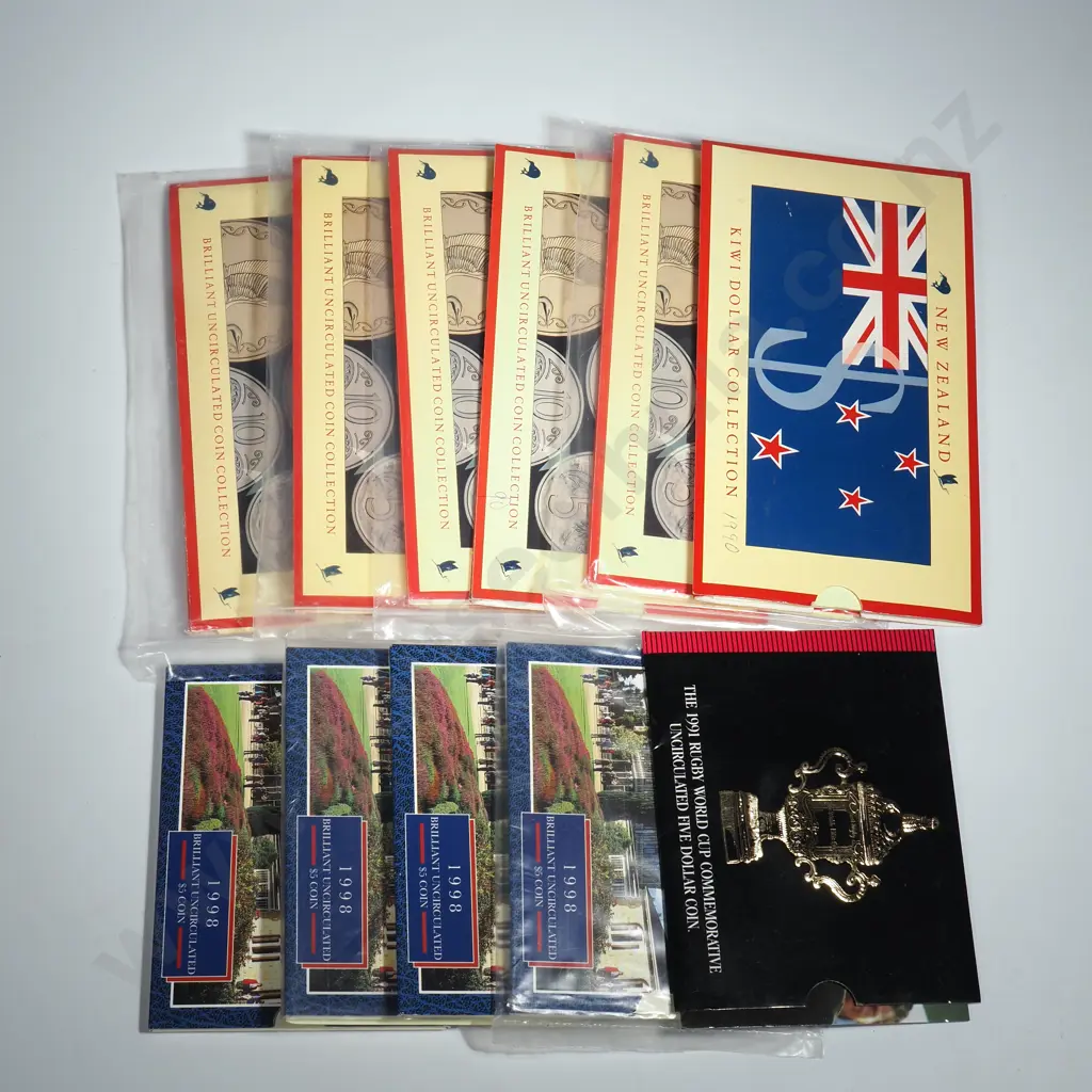 11 New Zealand UNC Coin Sets  Image 1++