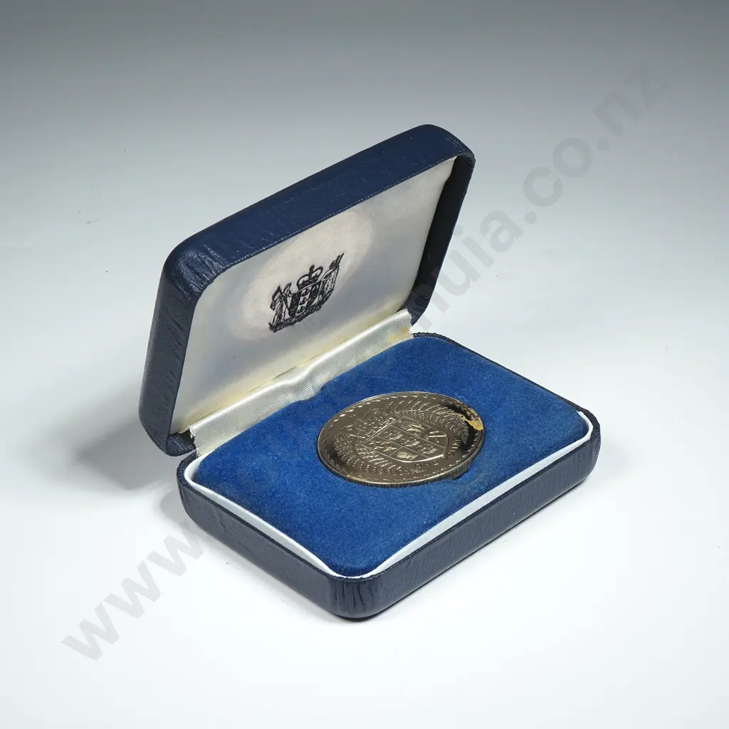 1973 New Zealand Proof Dollar Image 1++