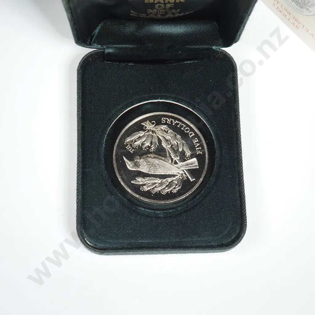 1995 New Zealand UNC Coin in Case Image 1++