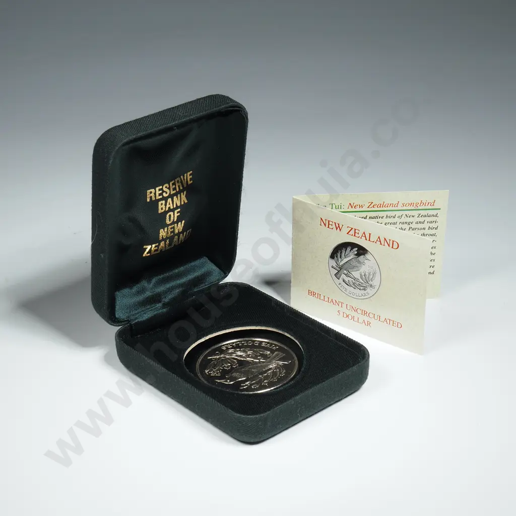 1995 New Zealand UNC Coin in Case Image 1++