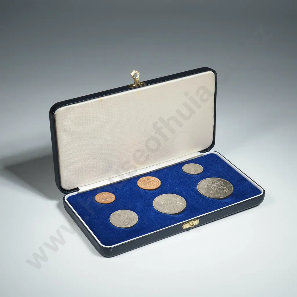 1968 New Zealand Proof Coin set Image 1++