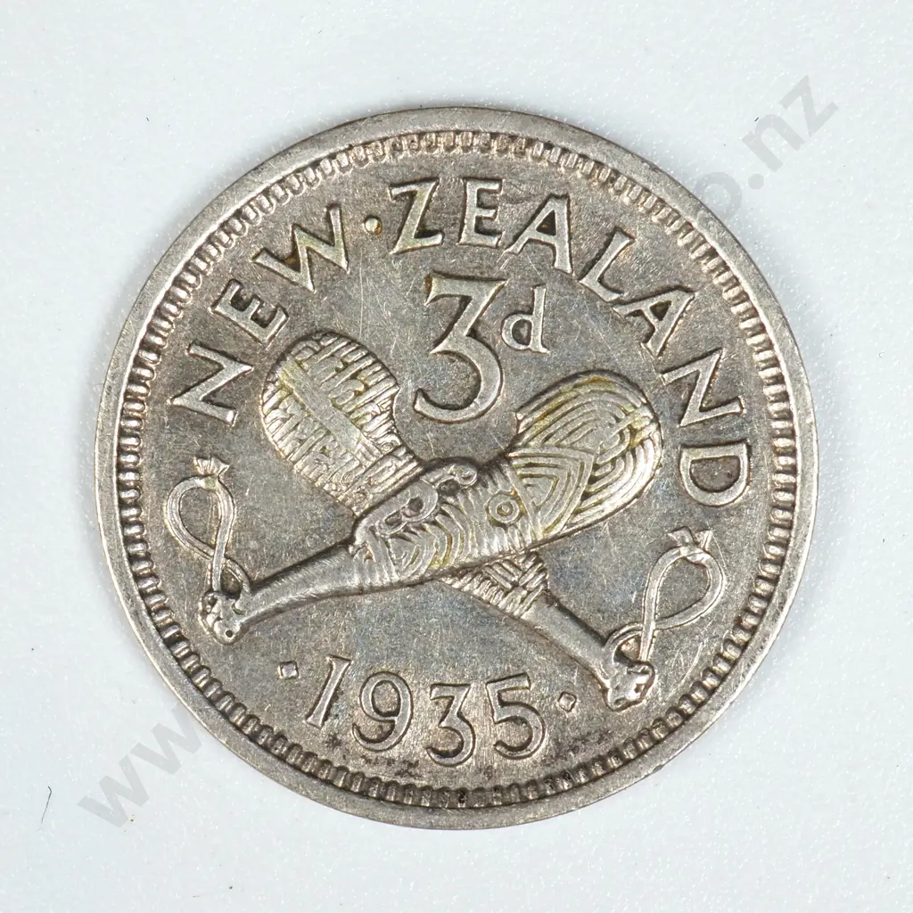 1935 New Zealand Threepence  Image 1++