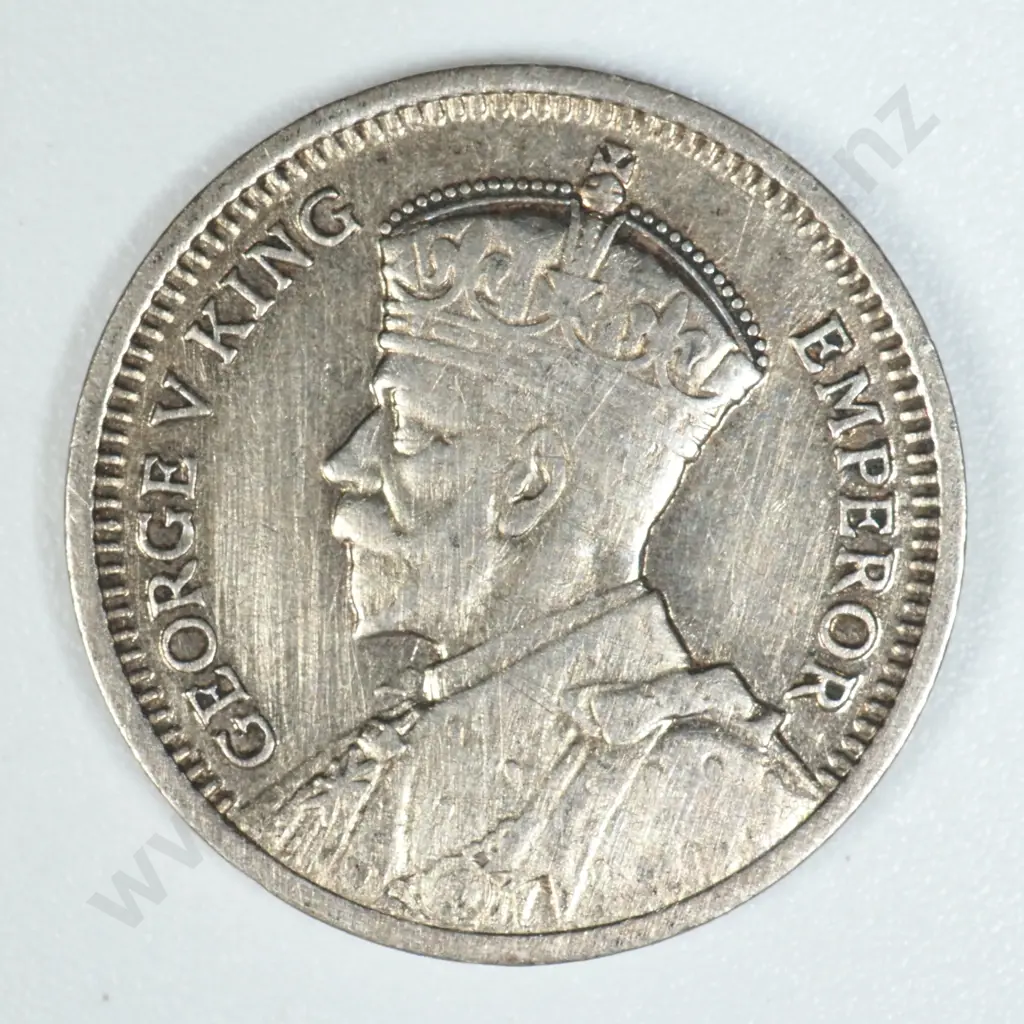 1935 New Zealand Threepence  Image 1++