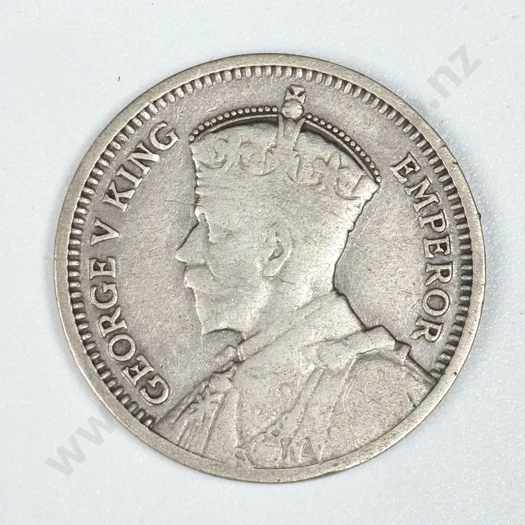 1935 New Zealand Threepence  Image 1++