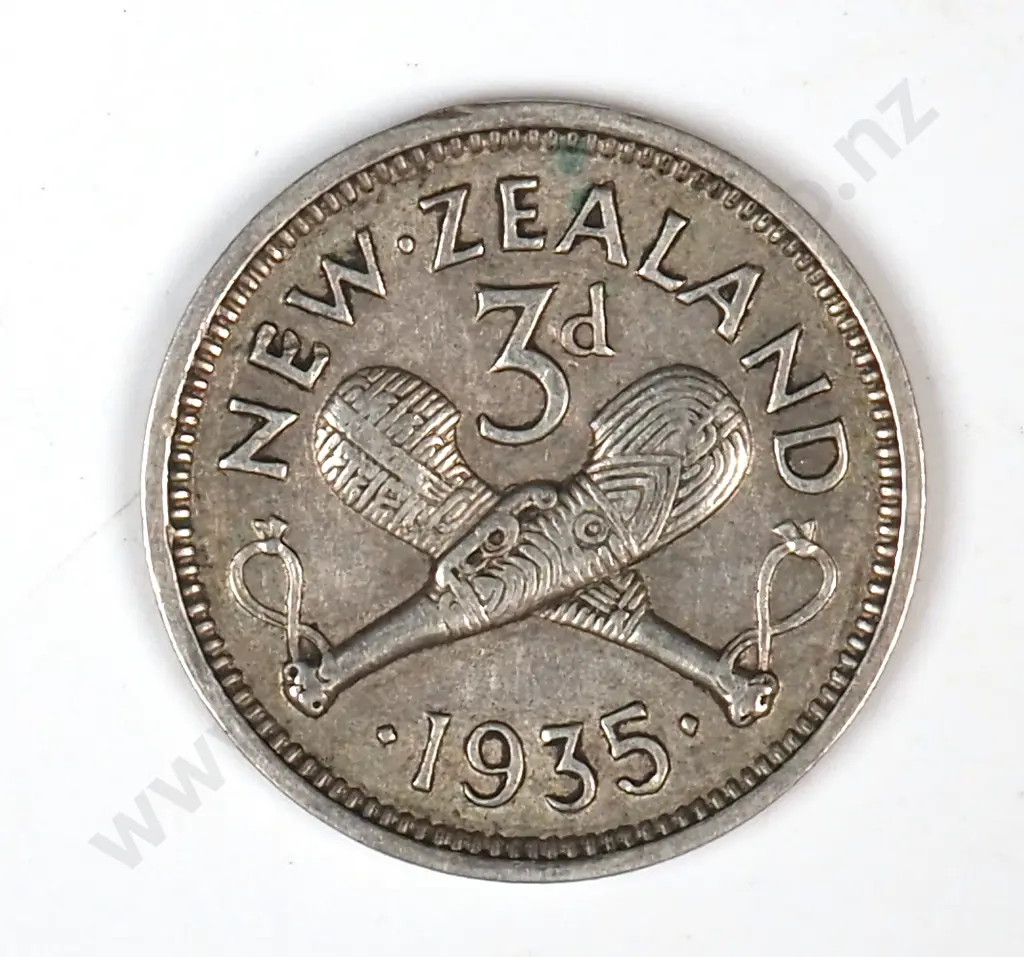 1935 New Zealand Threepence  Image 1++