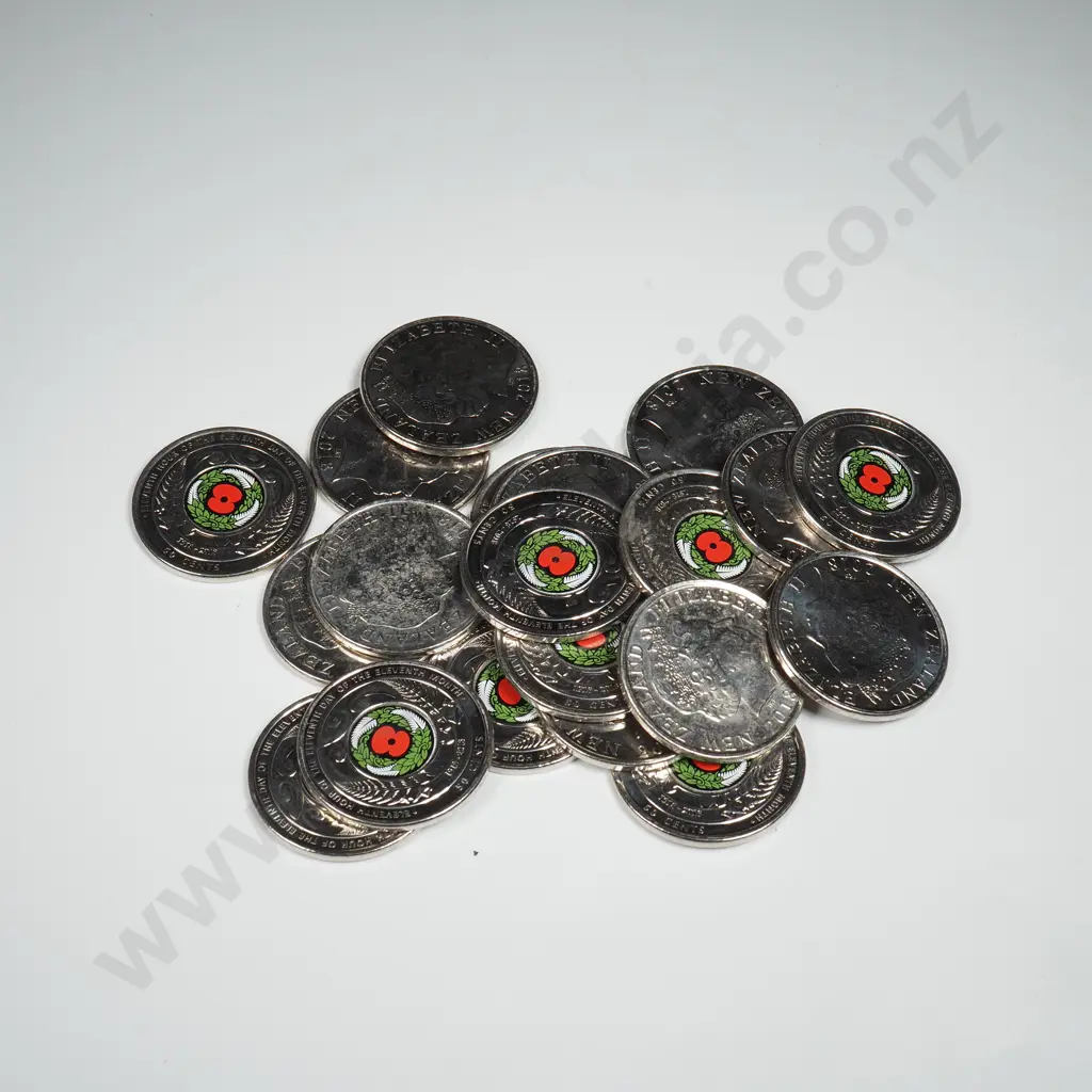 21 Loose 2018 New Zealand ANZAC Fifty Cent Coins  Image 1++