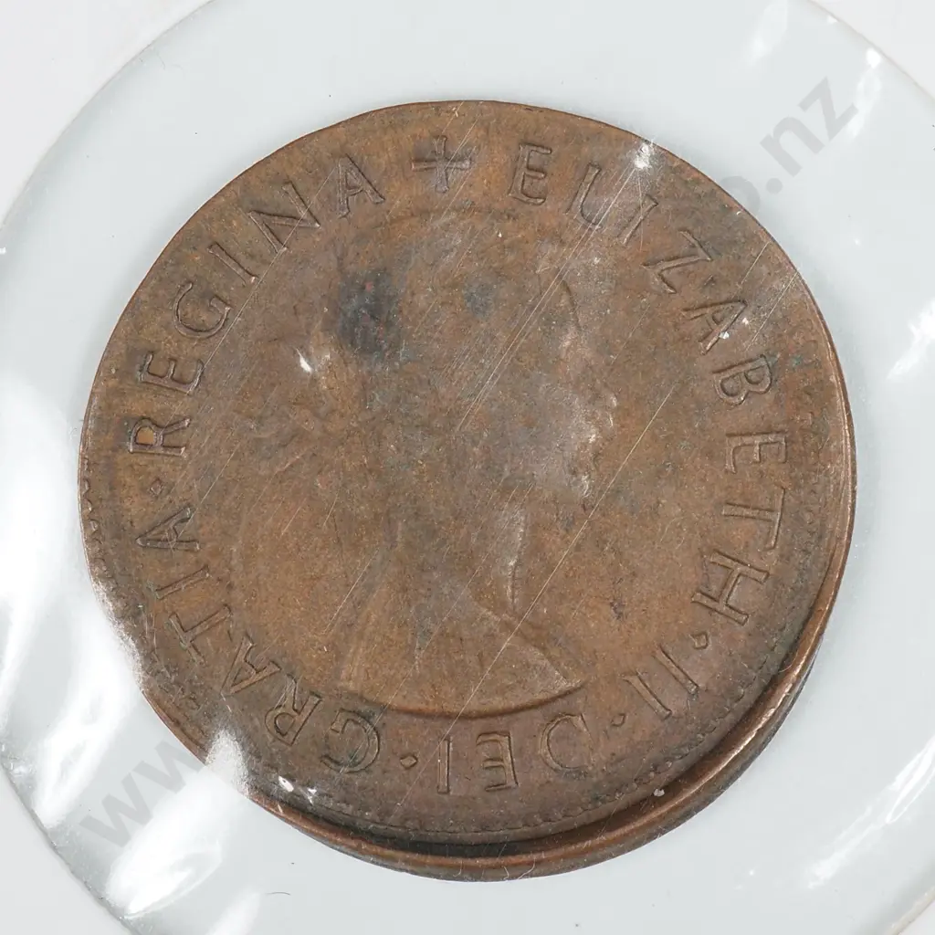 1953 Australian Half Penny Out of Collar Strike  Image 1++