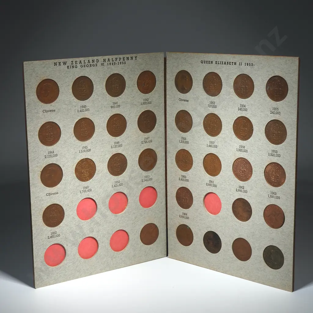 Dansco New Zealand Penny & Halfpenny Album - Mostly Complete Image 1++