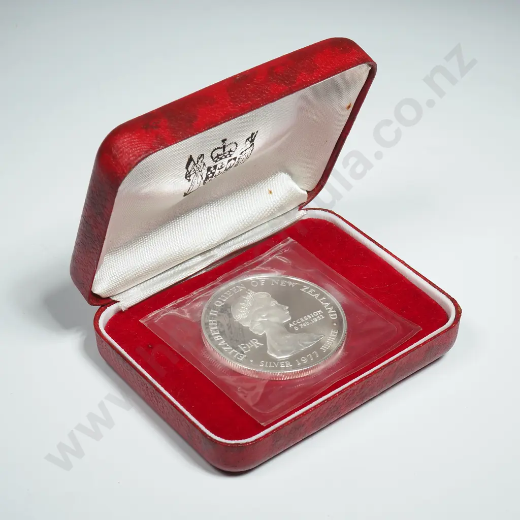 New Zealand Proof One Dollar Silver Coin  Image 1++