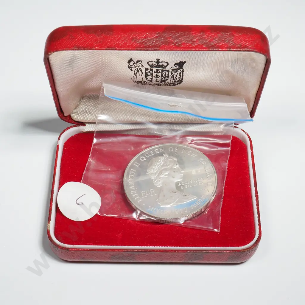 New Zealand Proof One Dollar Coin  Image 1++