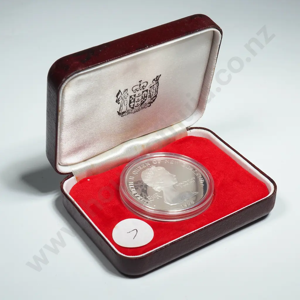 New Zealand Proof One Dollar Silver Coin  Image 1++