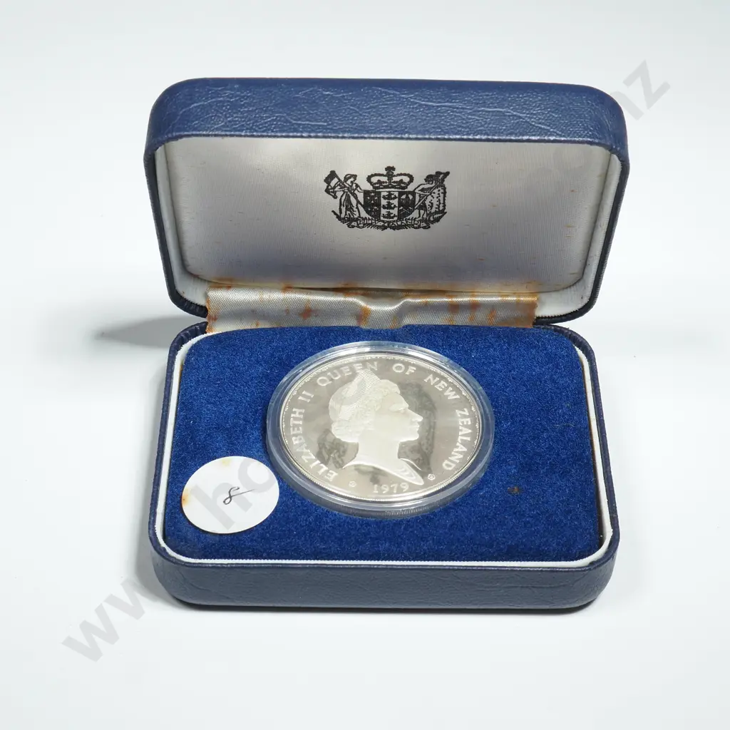 New Zealand Proof Silver One Dollar Coin  Image 1++