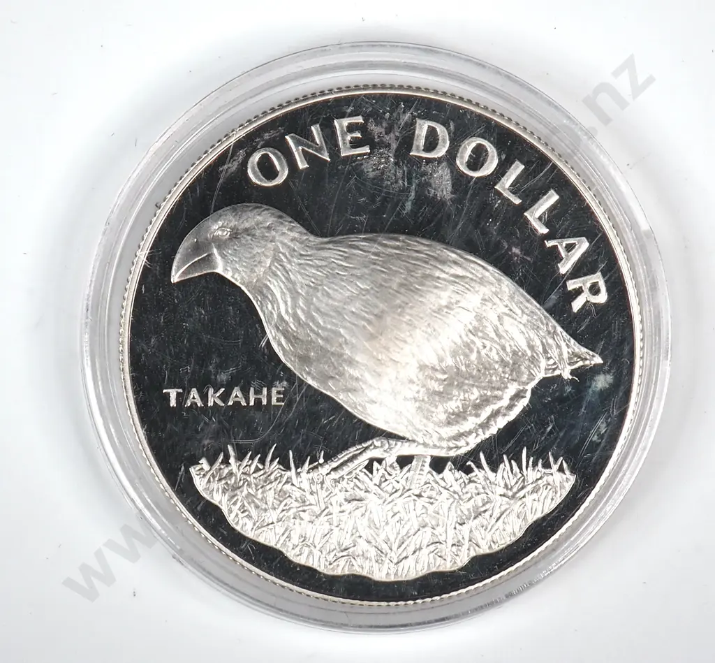 1982 27.22 Gram Sterling Silver New Zealand Proof Coin  Image 1++