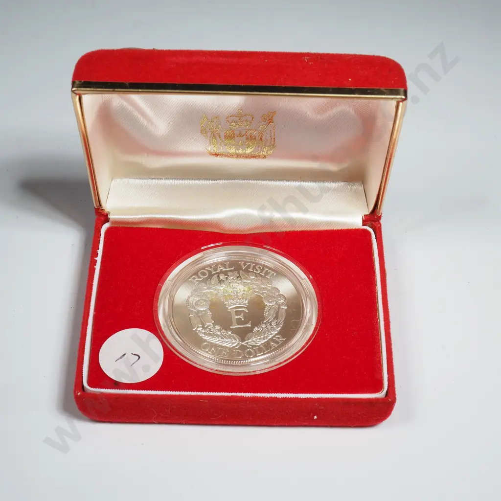 New Zealand Proof Silver One Dollar Coin  Image 1++
