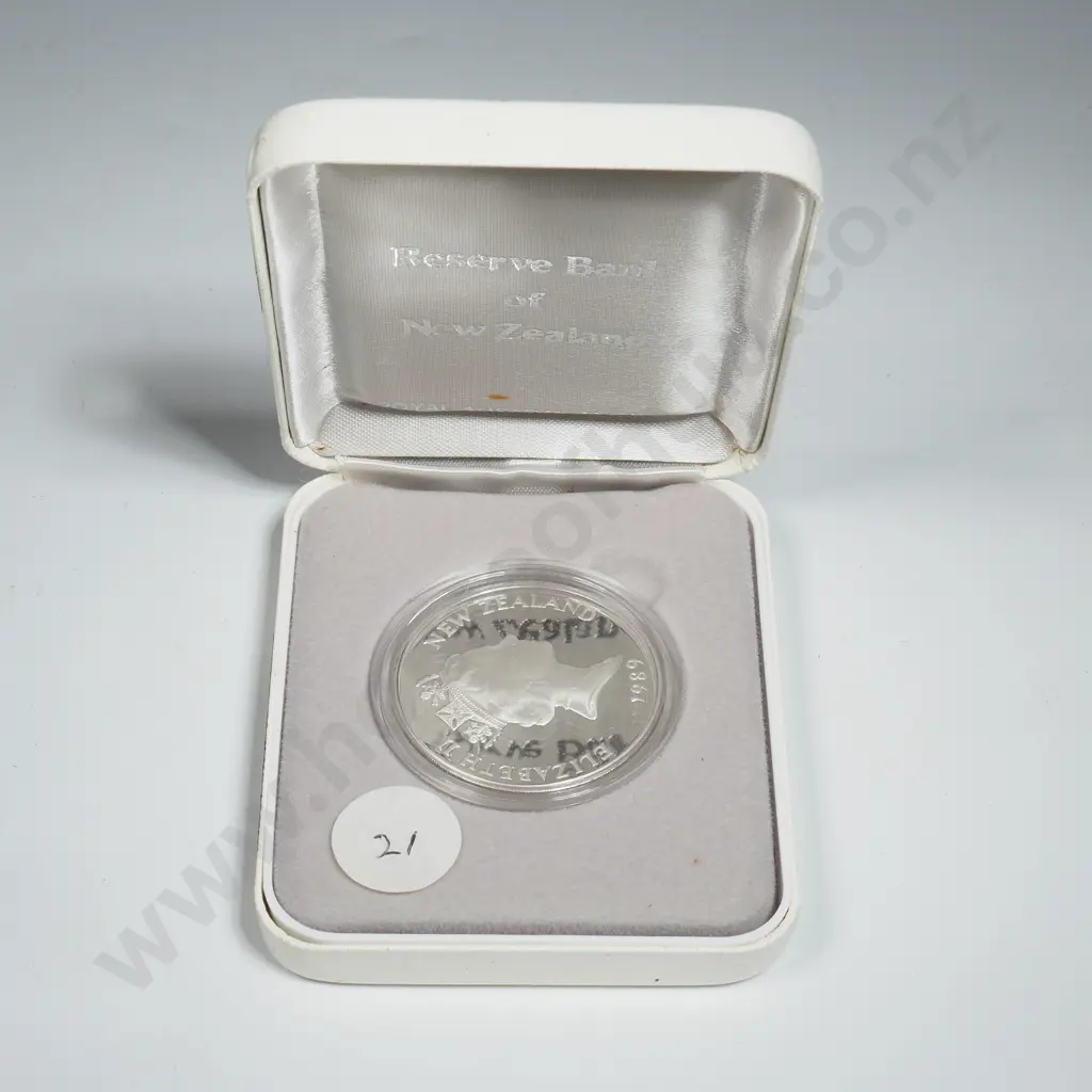 New Zealand Proof Silver One Dollar Coin  Image 1++