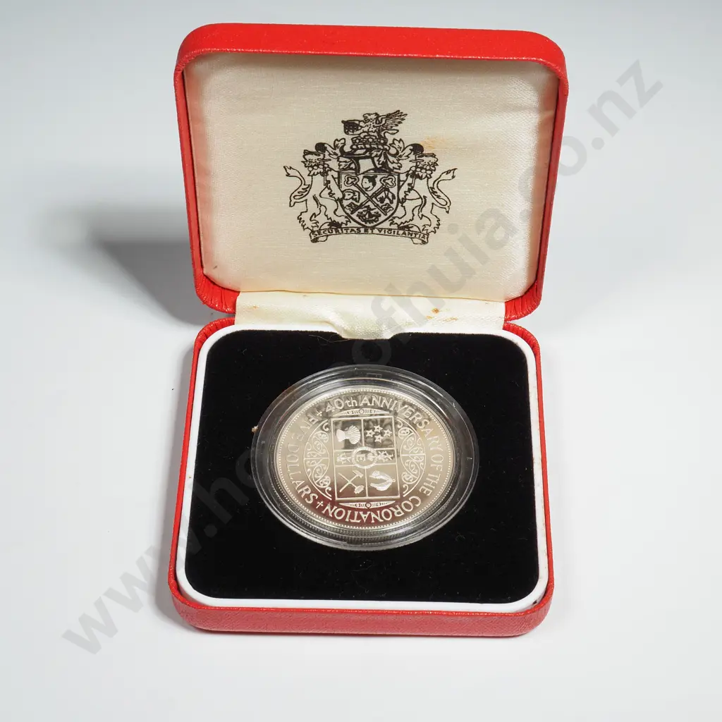 1993 New Zealand Proof Silver Five Dollar Coin  Image 1++