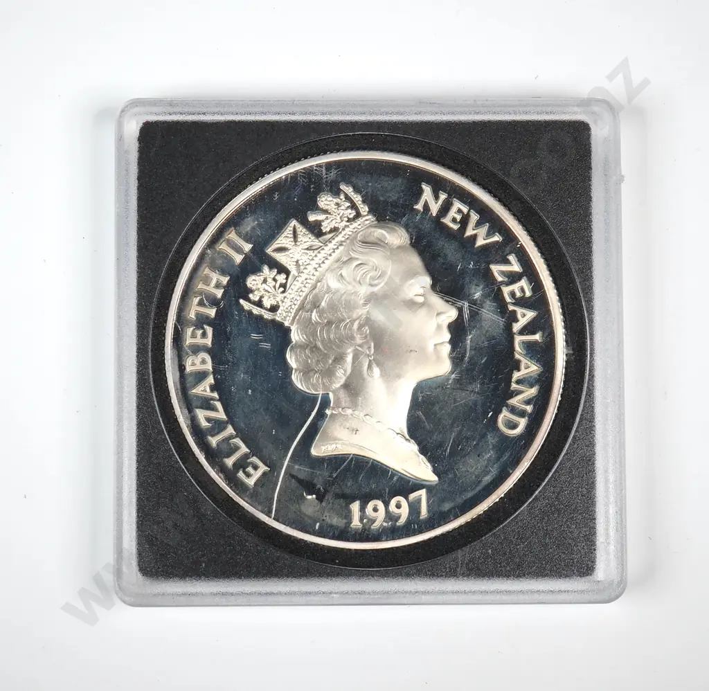 1985 28.28 Gram Sterling Silver New Zealand Proof Coin  Image 1++