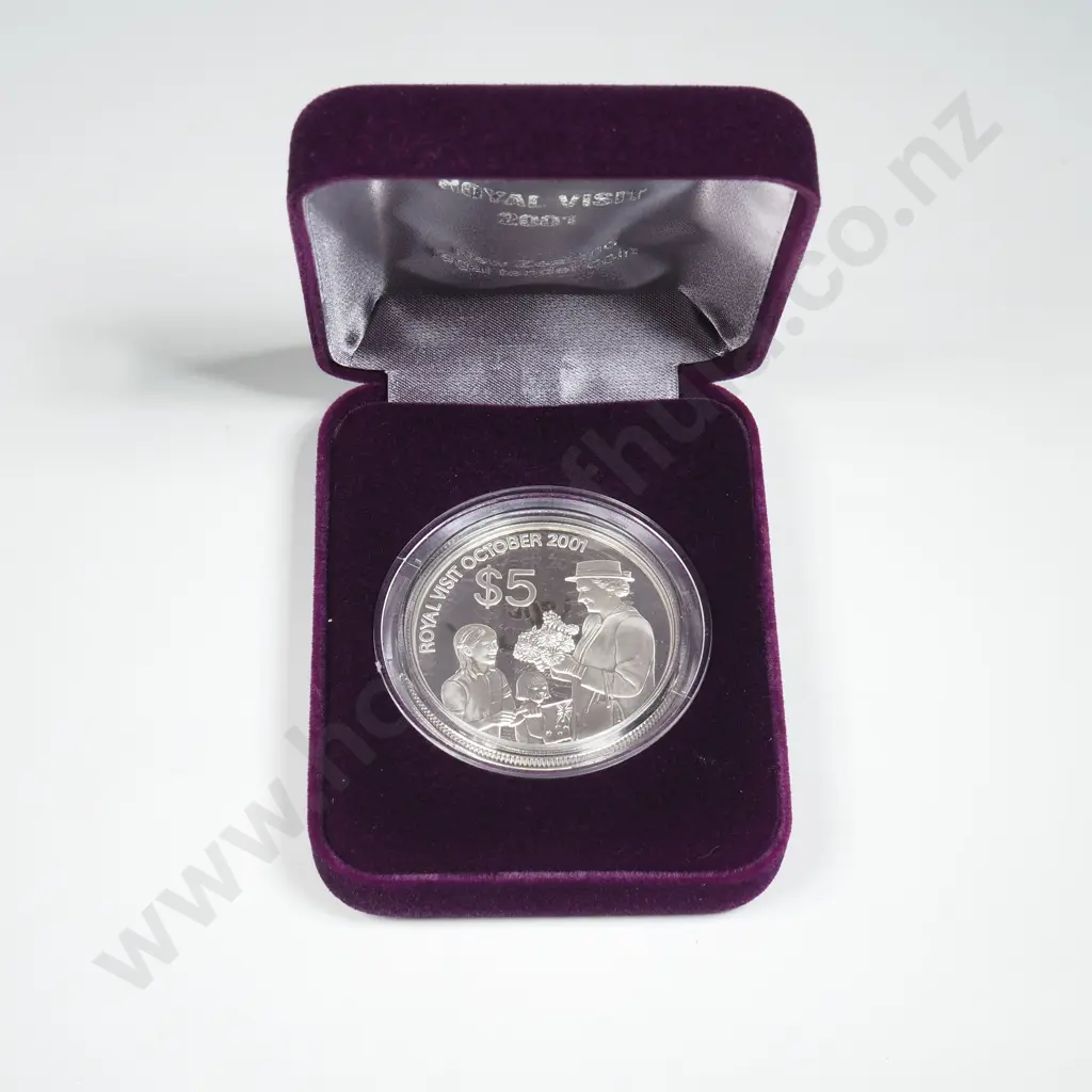 2001 New Zealand Royal Visit Proof Five Dollar Silver Coin  Image 1++