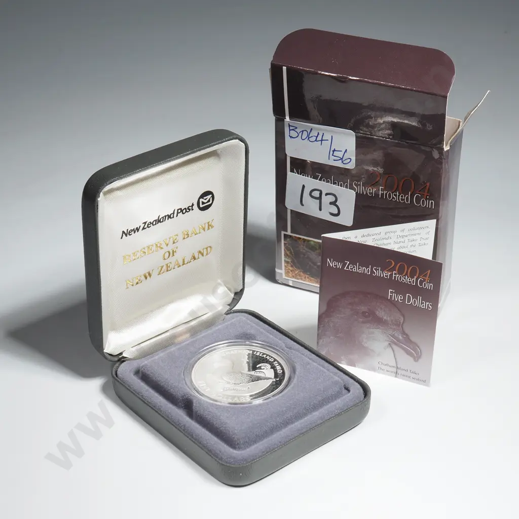 2004 New Zealand Proof Silver Five Dollar Coin  Image 1++