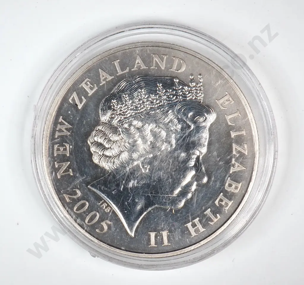 2005 28.28 Gram Sterling Silver UK Proof Coin  Image 1++