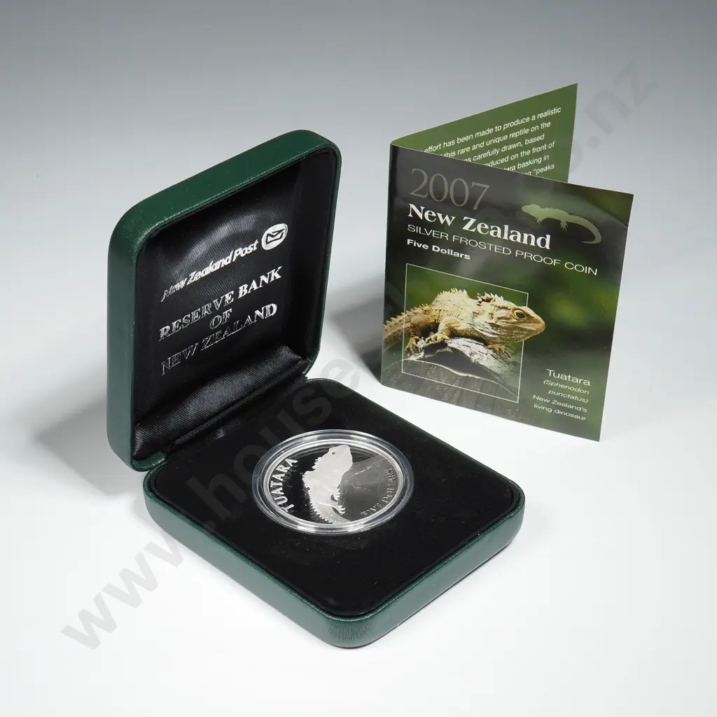 2007 New Zealand Silver Frosted Five Dollar Proof Coin  Image 1++