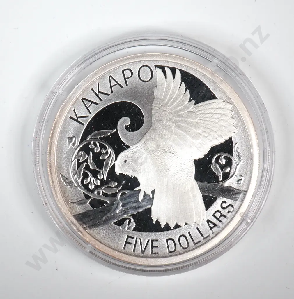 Uncased 2009 New Zealand Proof One Ounce Silver Coin  Image 1++