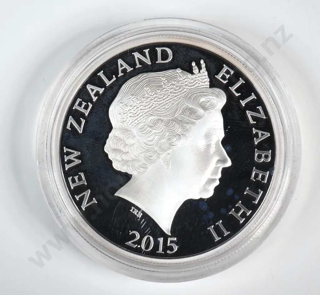 Uncased 2015 New Zealand Proof One Ounce Silver Coin  Image 1++