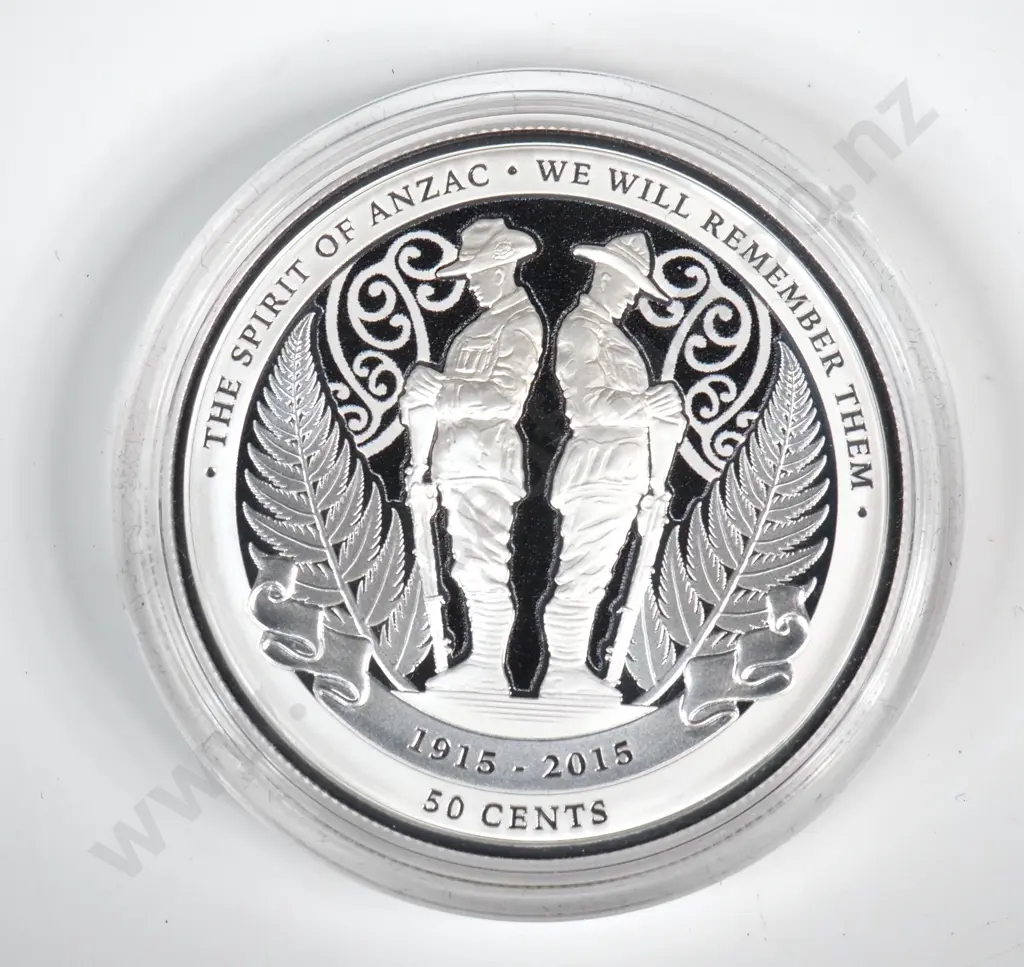 Uncased 2015 New Zealand Proof One Ounce Silver Coin  Image 1++