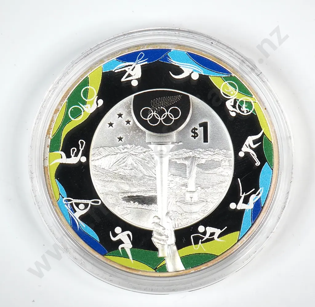 Uncased 2016 New Zealand Proof One Ounce Silver Coin  Image 1++