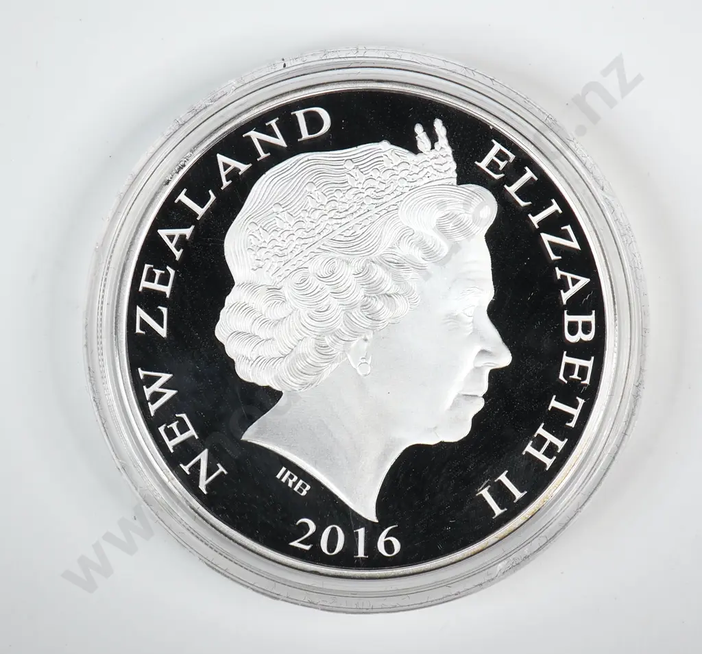 Uncased 2016 New Zealand Proof One Ounce Silver Coin  Image 1++