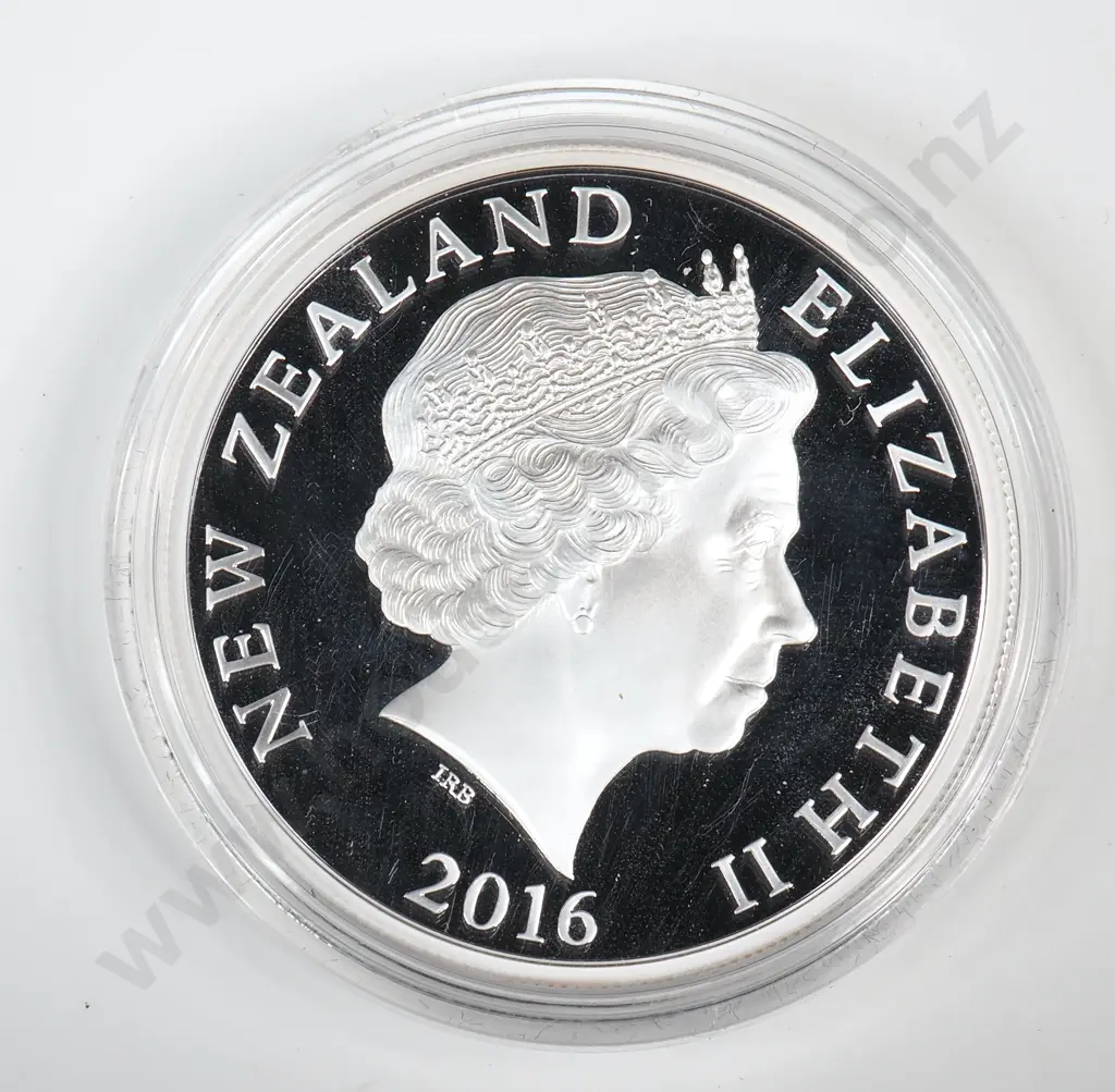 Uncased 2016 New Zealand Proof One Ounce Silver Coin  Image 1++
