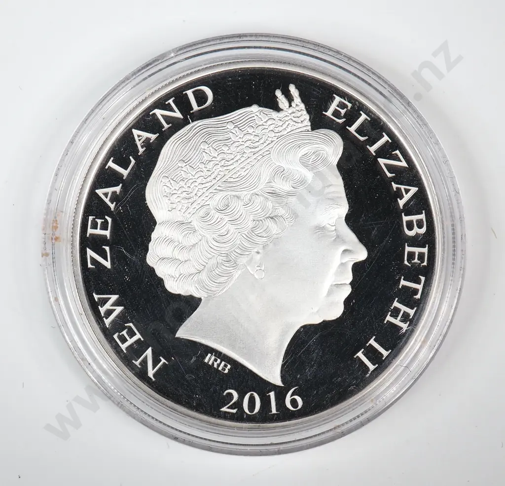 Uncased 2016 New Zealand Proof One Ounce Silver Coin  Image 1++