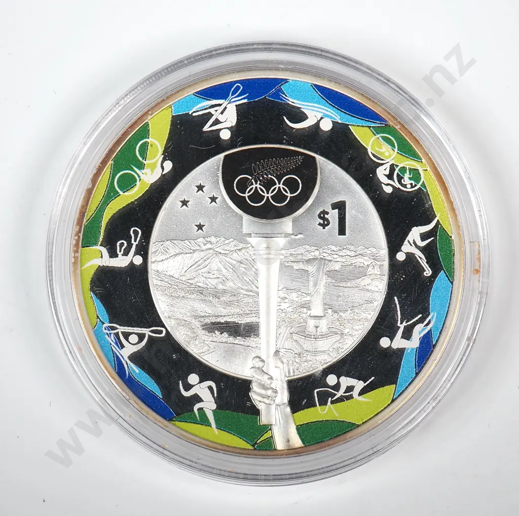 Uncased 2016 New Zealand Proof One Ounce Silver Coin  Image 1++