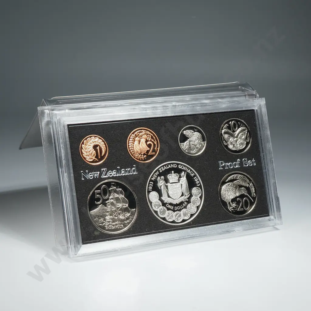 New Zealand Proof Coin Set w Silver Dollar  Image 1++