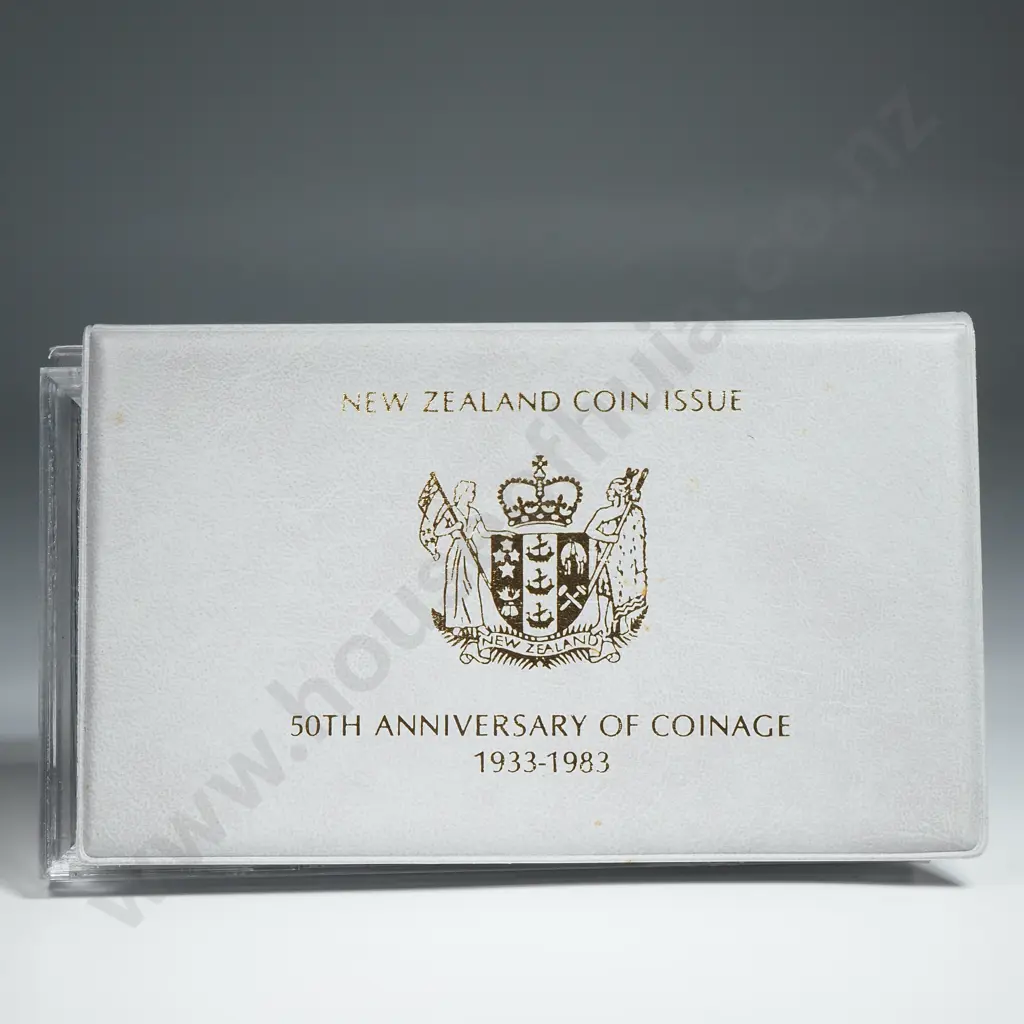 New Zealand Proof Coin Set w Silver Dollar  Image 1++