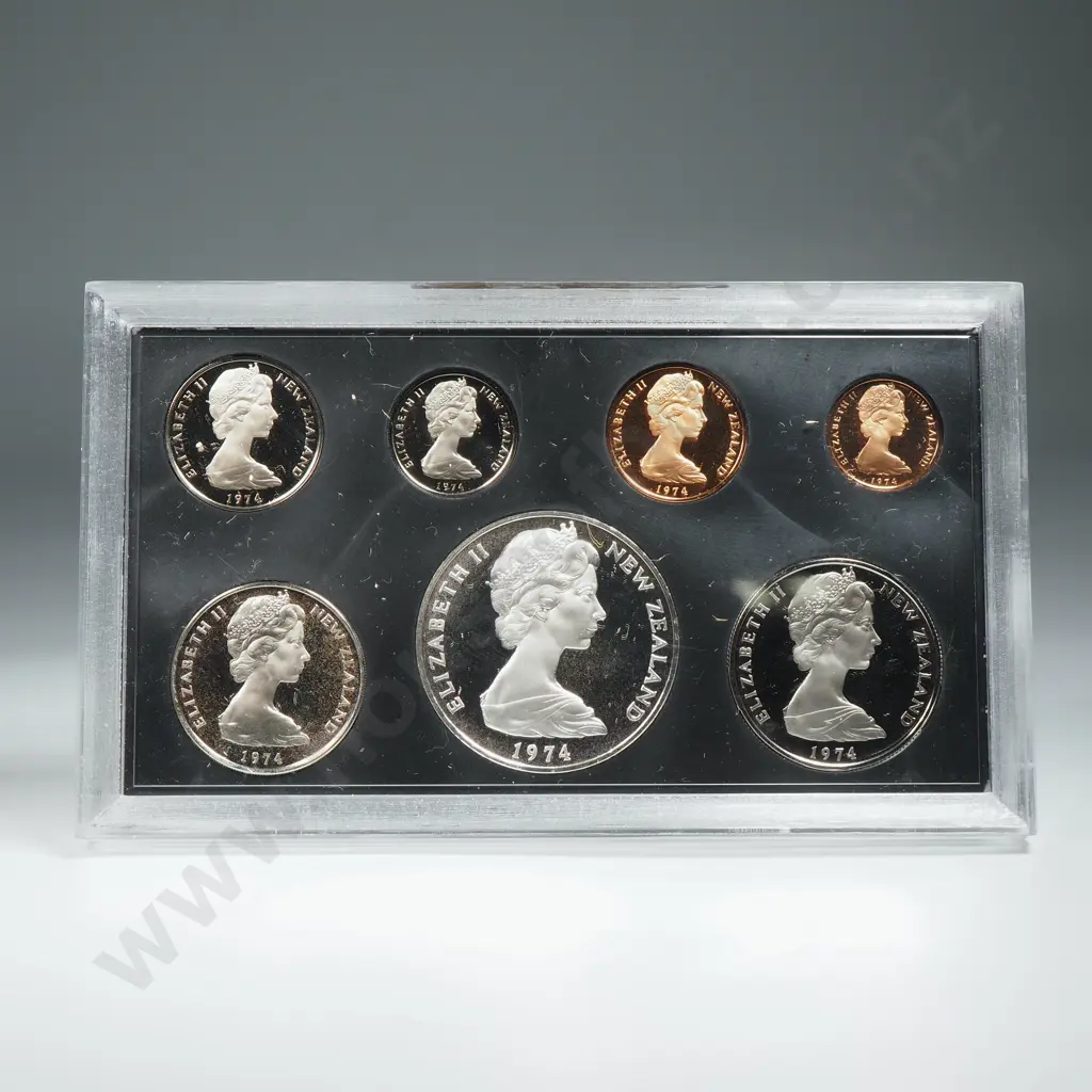 New Zealand Proof Coin Set w Silver Dollar  Image 1++