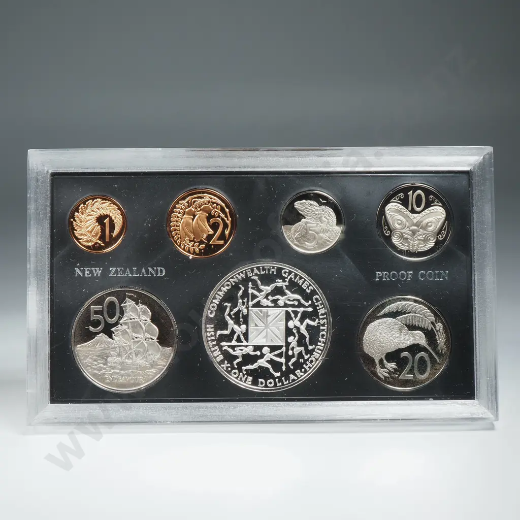 New Zealand Proof Coin Set w Silver Dollar  Image 1++