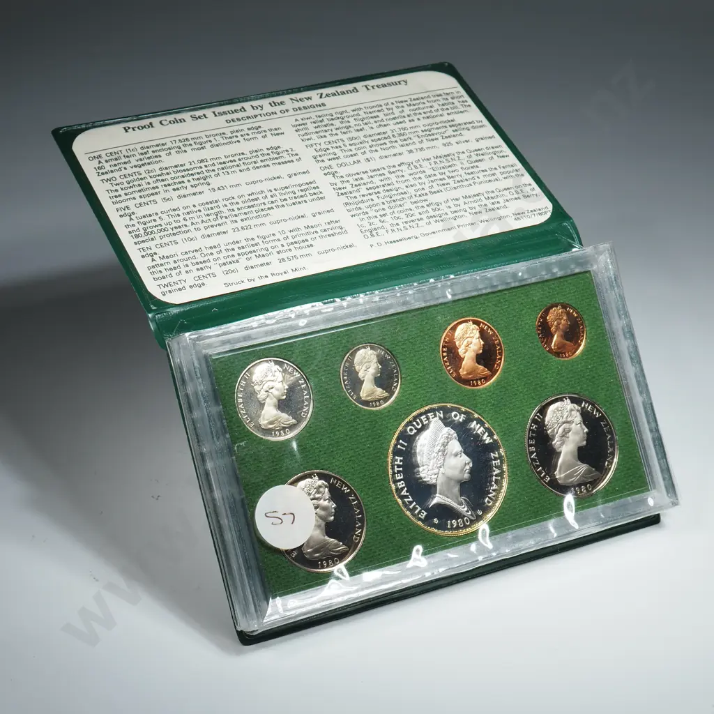 New Zealand Proof Coin Set w Silver One Dollar Coin  Image 1++