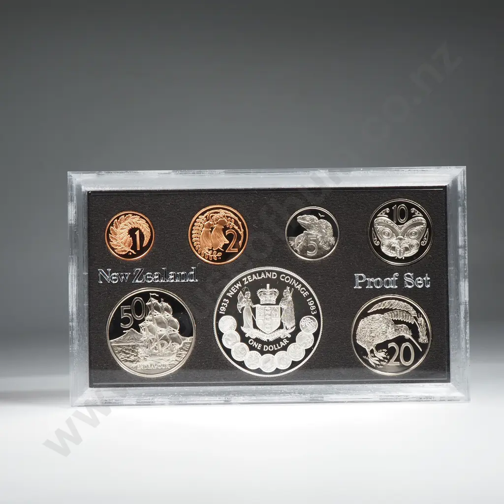 New Zealand Proof Coin Set w Silver One Dollar Coin Image 1++