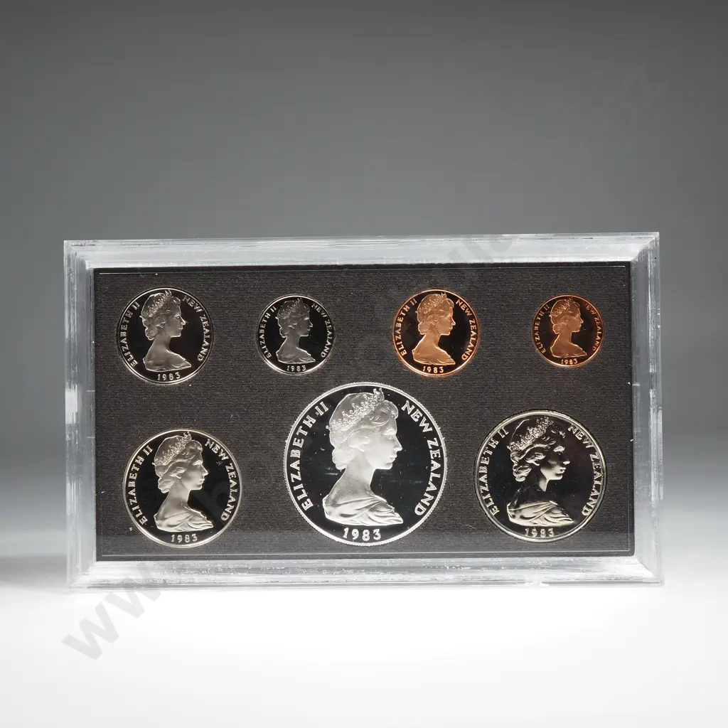 New Zealand Proof Coin Set w Silver One Dollar Coin  Image 1++