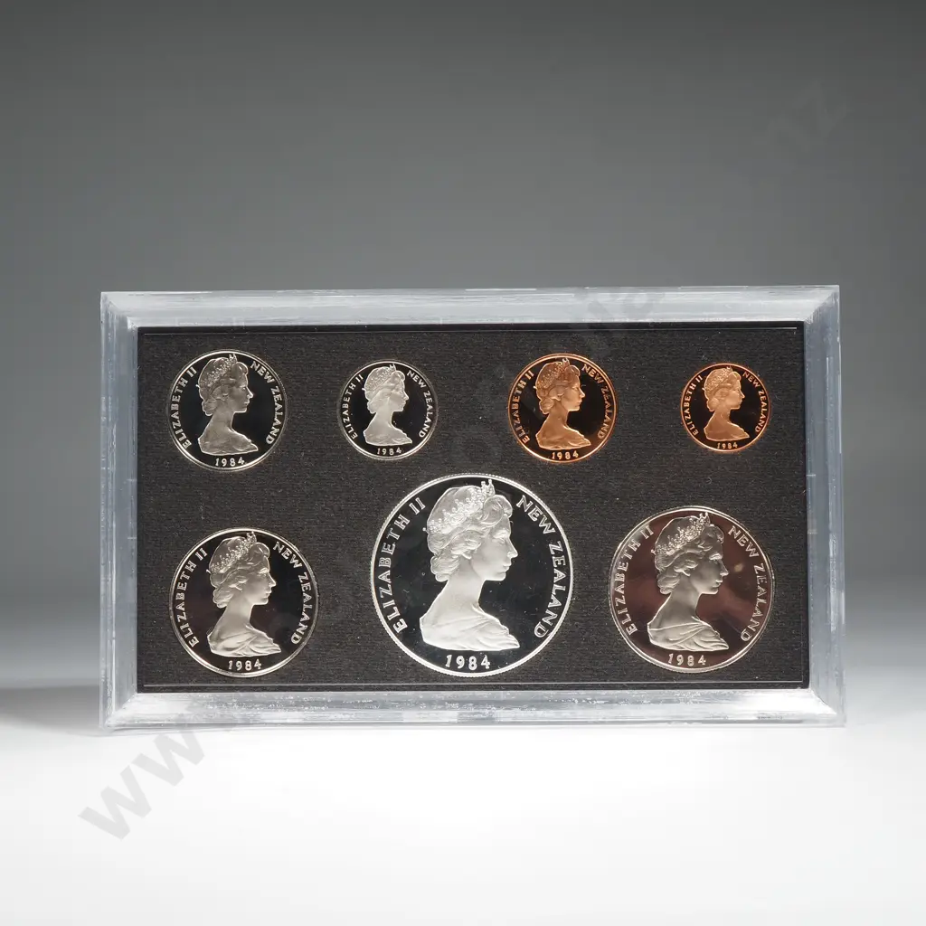 New Zealand Proof Coin Set w Silver One Dollar Coin Image 1++